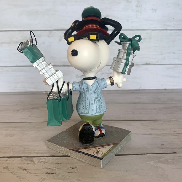 Peanuts Westland Giftware On the Town Item No. 8401 Shopaholic Figurine - Picture 3 of 11